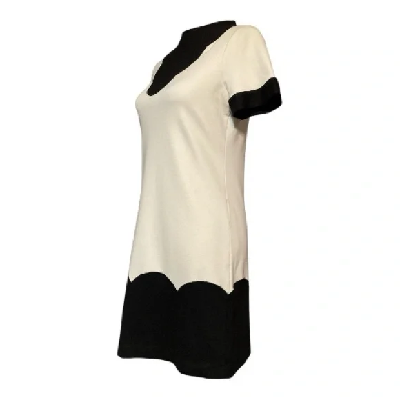 Love Moschino Scalloped Mini Dress Size 4 NWT - Picture 2 of 7